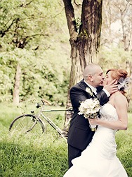 Thumbnail image for Wedding Photographer, Staffordshire : The Fresh and Innovative Karienne and Elizabeth Photography
